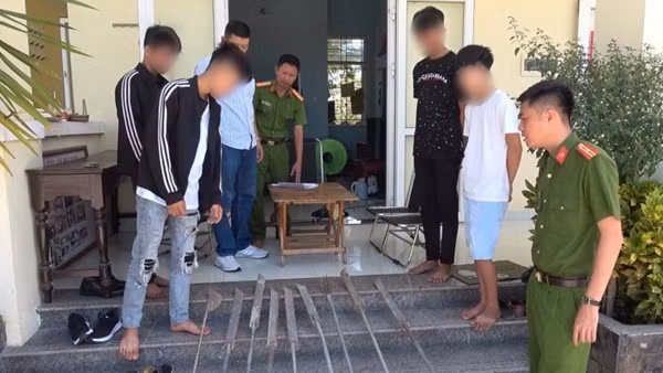 Ngăn chặn các nhóm "quái xế"mang hung khí giải quyết mâu thuẫn
