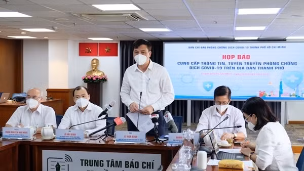 Khu vực, đối tượng nào sẽ tiếp tục bị hạn chế đi lại sau ngày 1/10? ảnh 3