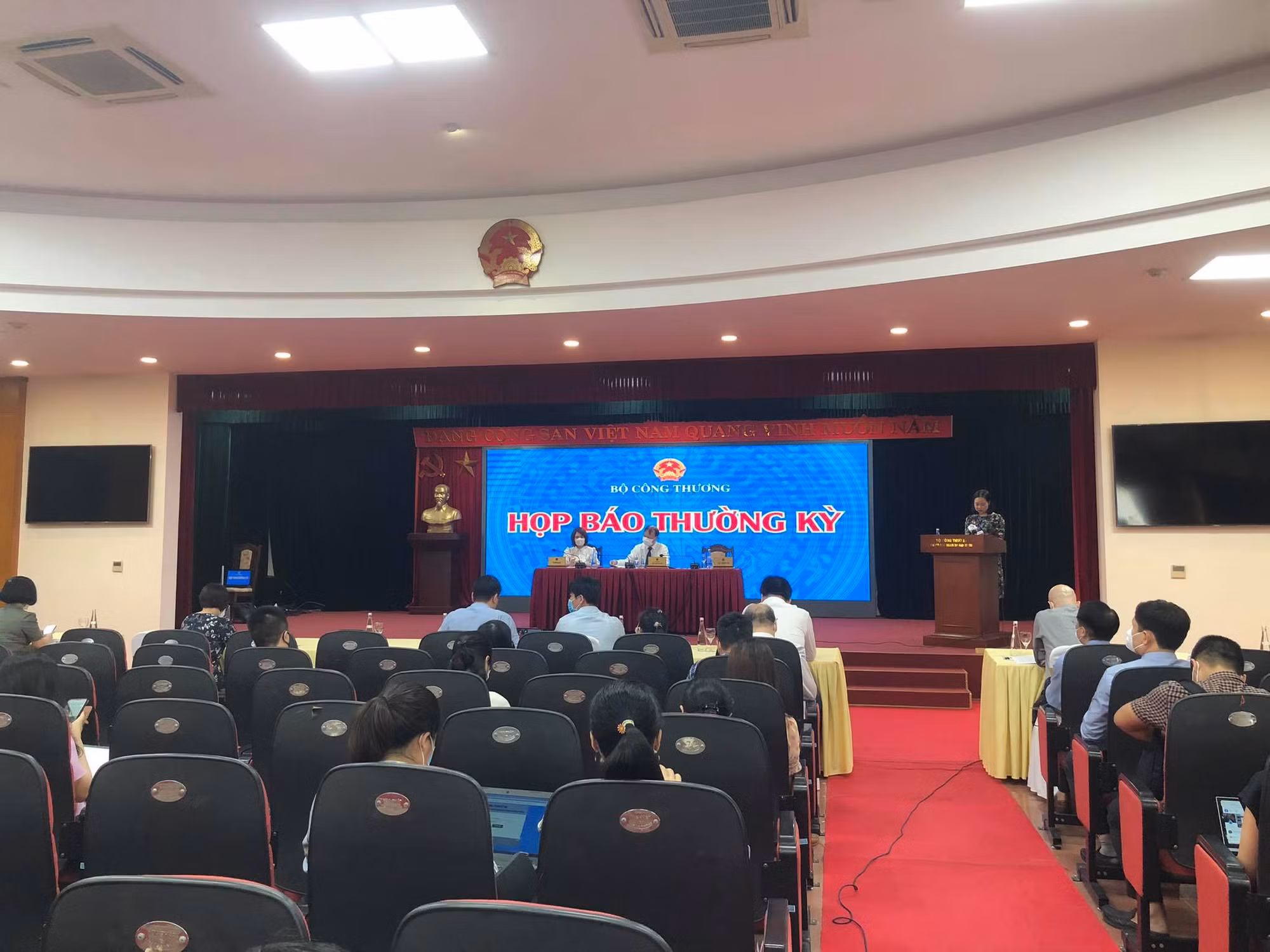 Chưa tính đến tăng giá điện trong năm 2021 và 2022 -0