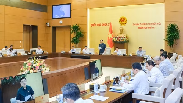 Phiên họp thứ 20 Ủy ban Thường vụ Quốc hội khai mạc vào ngày 13/2