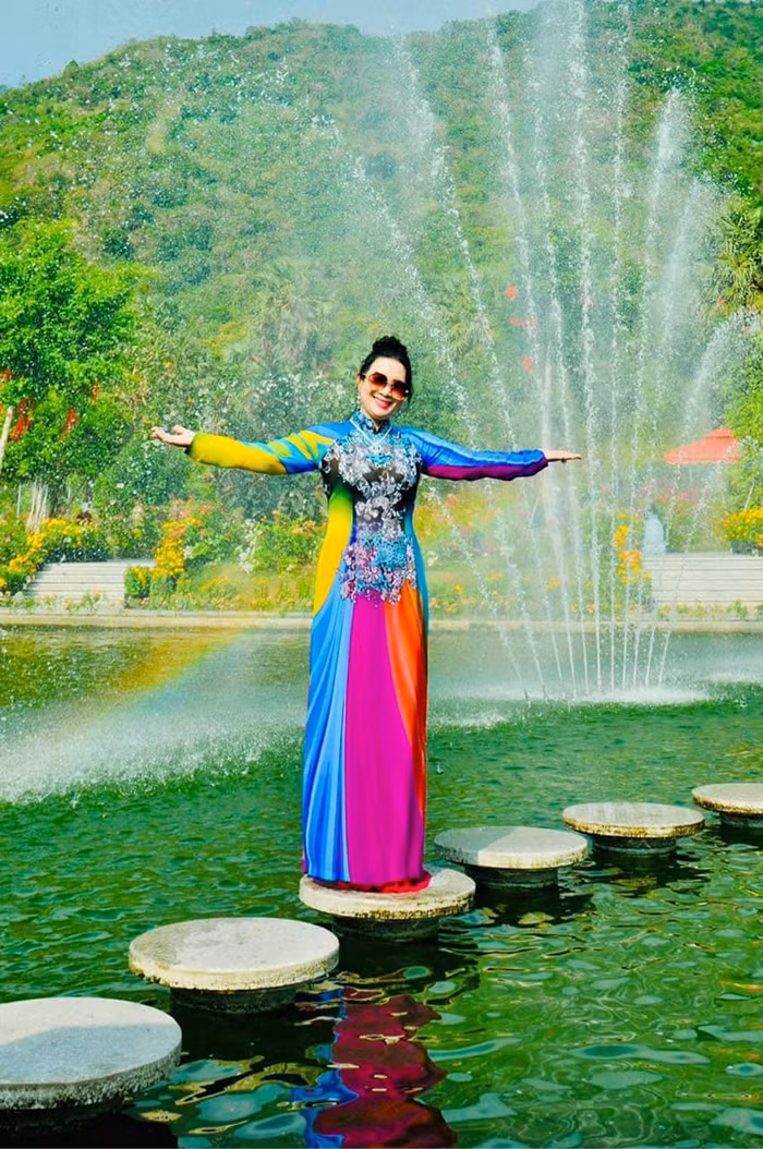 Nhiều người “kháo nhau” đến Khu tham quan điện mặt trời An Hảo “săn” ảnh đẹp -0