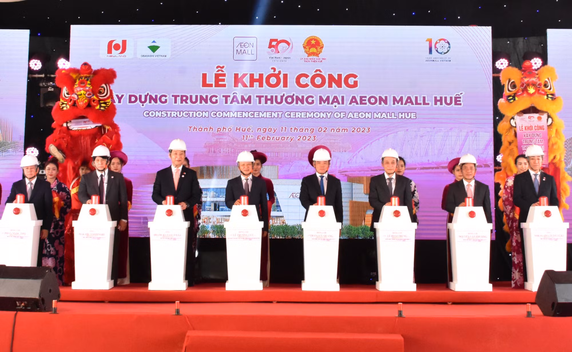 Phó Thủ tướng Trần Lưu Quang dự lễ khởi công Trung tâm thương mại tại Thừa Thiên-Huế -0