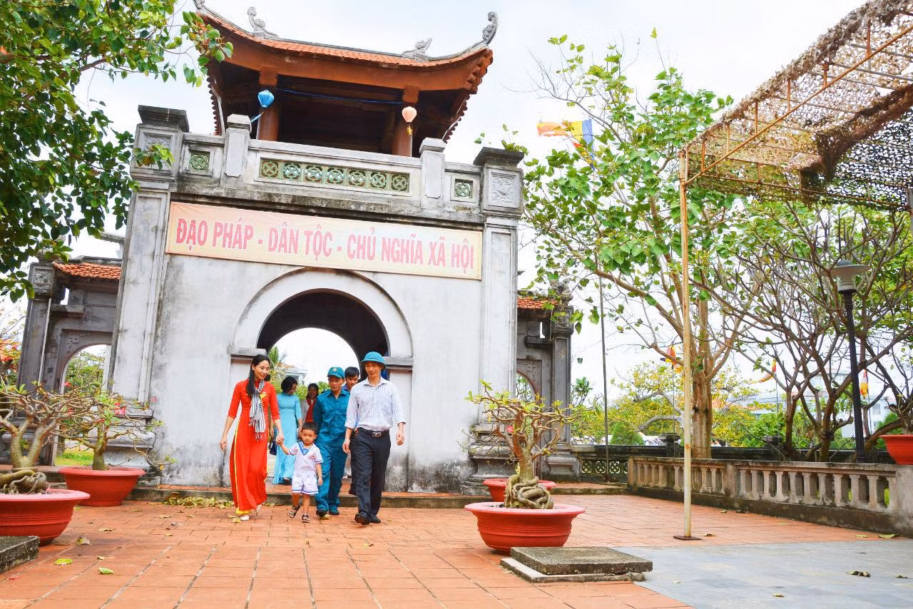 Ấm áp Trường Sa -0