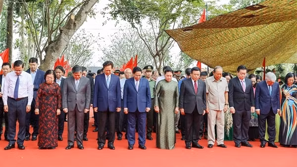 Lãnh đạo Đảng, Nhà nước dâng hương tưởng niệm đồng chí Huỳnh Tấn Phát