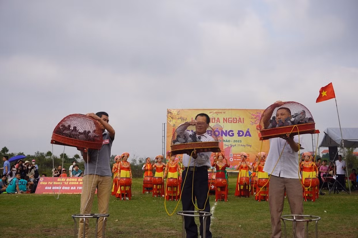 Thân thương hội quê -0