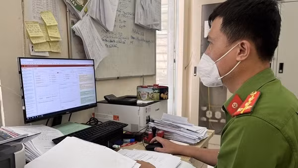 Công an tỉnh Tây Ninh đẩy mạnh ứng dụng&nbsp;công nghệ cấp hộ chiếu phổ thông theo Đề án 06
