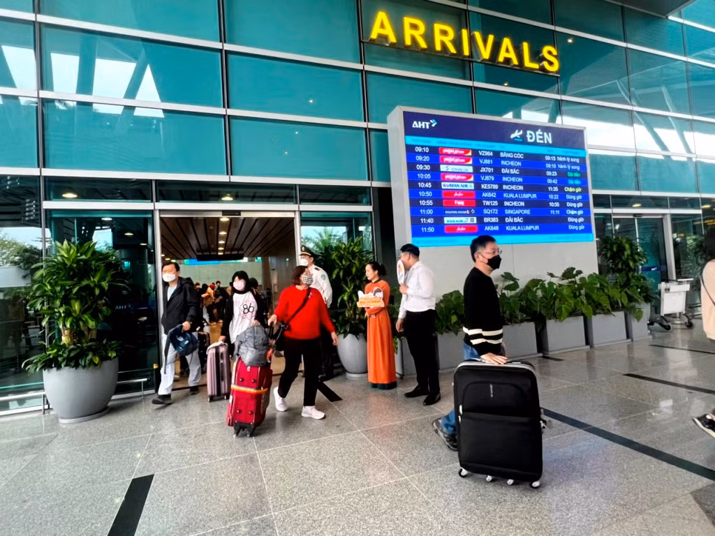 Hoàn tra lại tiền cho nữ du khách Hàn Quốc bị 