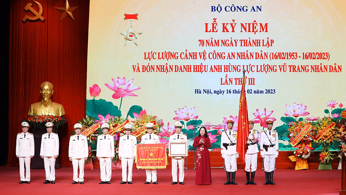 Tiếp tục phát huy truyền thống Cảnh vệ CAND anh hùng