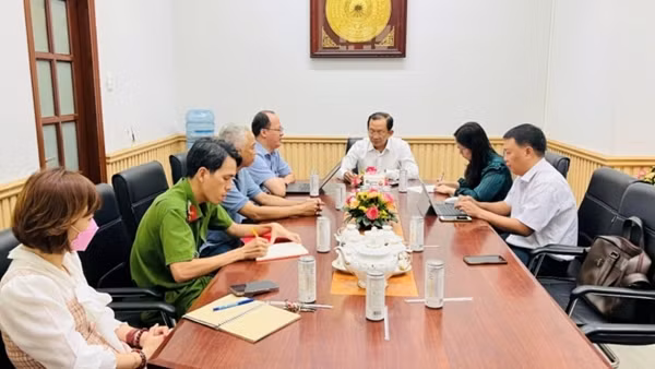 Tước giấy phép hoạt động nhiều phòng khám, rút chứng chỉ hành nghề nhiều bác sĩ