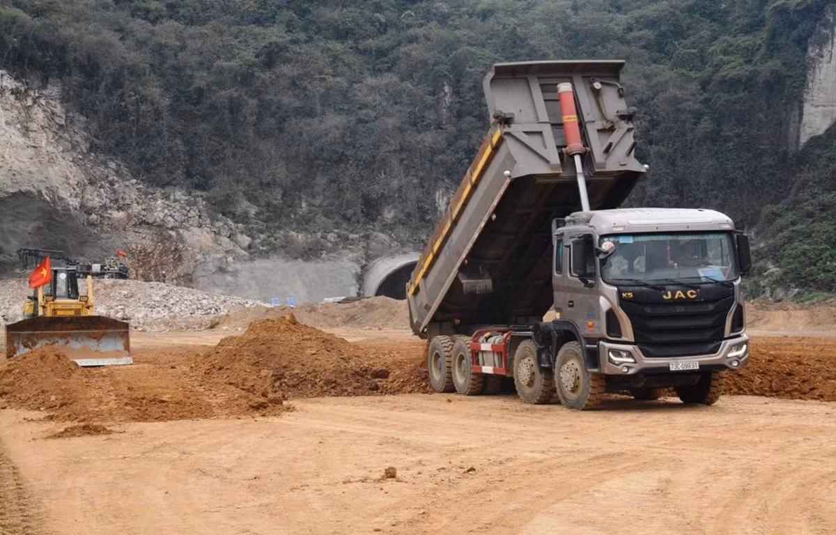 vnpvat_lieu_thi_cong_cao_toc_25032021.jpg -0
