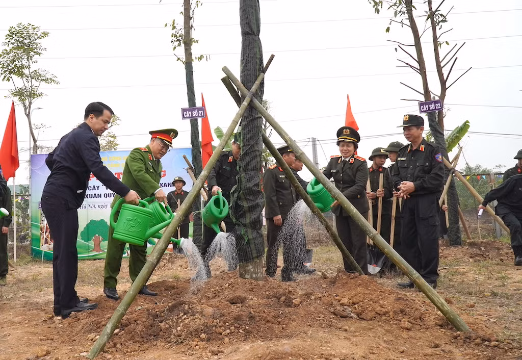Rộn ràng khai giảng khóa huấn luyện công dân thực hiện nghĩa vụ tham gia CAND -0