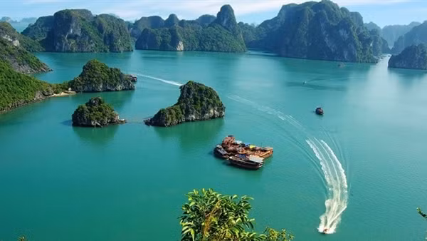 Quảng Ninh lên phương án mở thêm điểm tham quan du lịch mới trên Vịnh Bái Tử Long