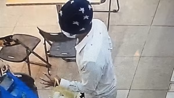 Bắt đối tượng dùng súng cướp ở cửa hàng Thế giới di động