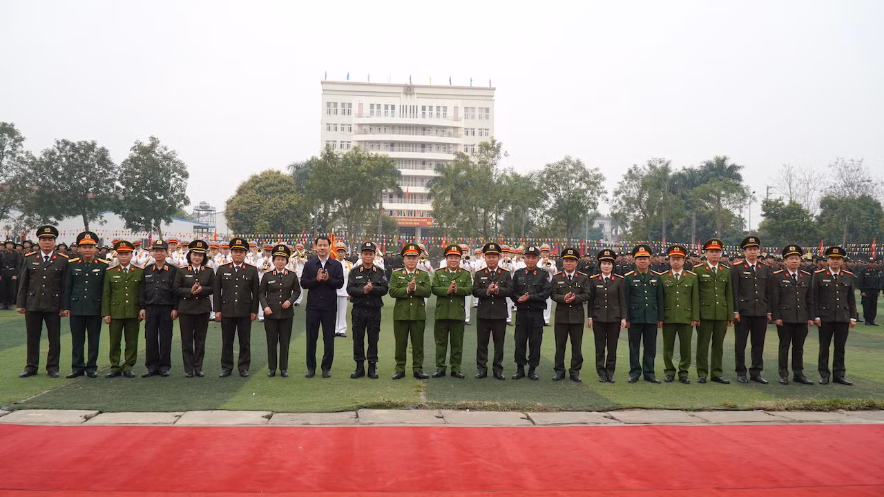 Rộn ràng khai giảng khóa huấn luyện công dân thực hiện nghĩa vụ tham gia CAND -0
