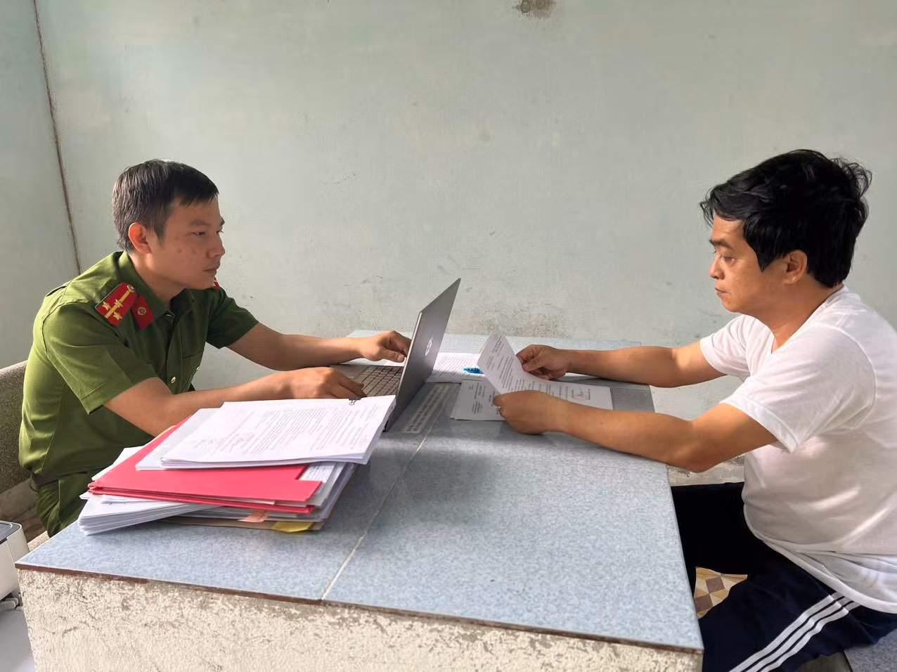 Bắt Giám đốc Trung tâm đăng kiểm xe cơ giới TP Đà Nẵng -0