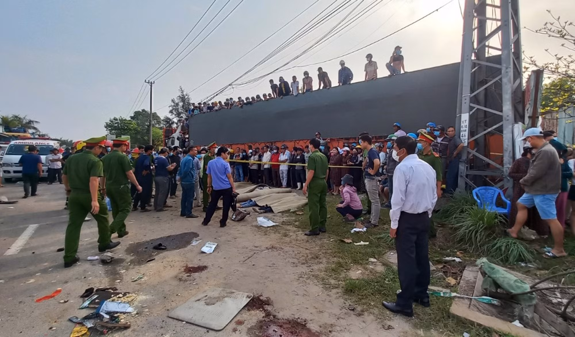 Lời kể của nhân chứng vụ tai nạn giao thông thảm khốc khiến 8 người tử vong -0
