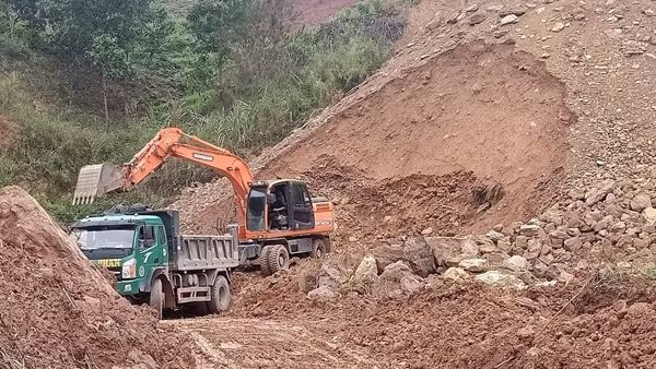Ngăn chặn tình trạng mua đi bán lại mỏ vật liệu, xử lý nghiêm việc găm giá