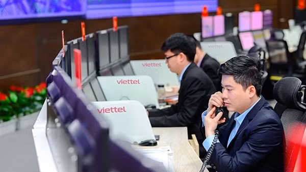 Viettel chia sẻ 100Gbps dung lượng kết nối Internet quốc tế cho VNPT