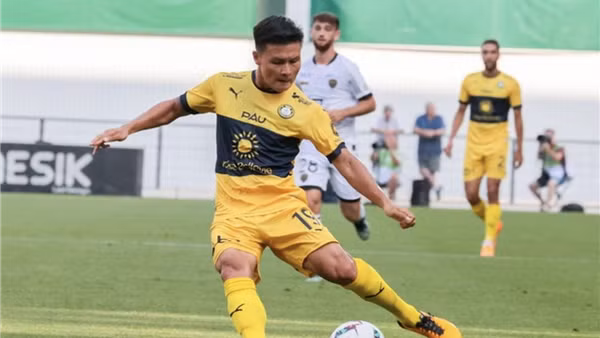 Quang Hải tiếp tục vắng mặt trong đội hình Pau FC