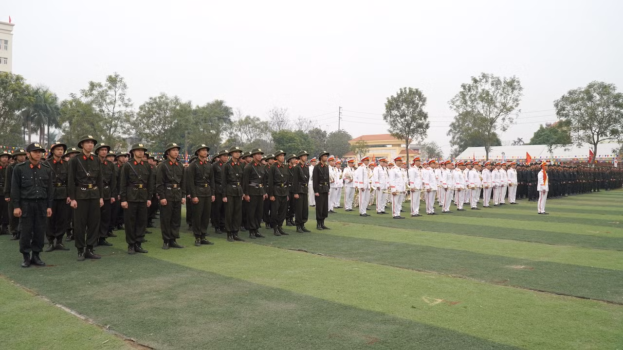 Rộn ràng khai giảng khóa huấn luyện công dân thực hiện nghĩa vụ tham gia CAND -0
