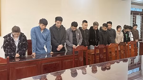 Chủ quán karaoke mở chui tiệc ma túy để mừng sinh nhật em trai