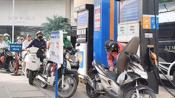 Trên 98% cửa hàng xăng dầu ở TP Hồ Chí Minh hoạt động sau Tết