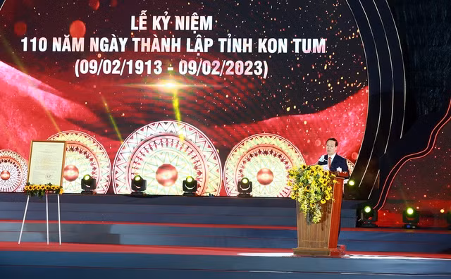Thường trực Ban Bí thư dự Lễ kỷ niệm 110 năm thành lập tỉnh Kon Tum -0