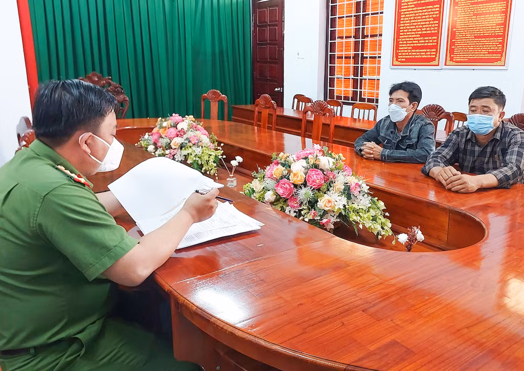 Hút trộm 8m3 cát sông bị phạt 84 triệu đồng -0