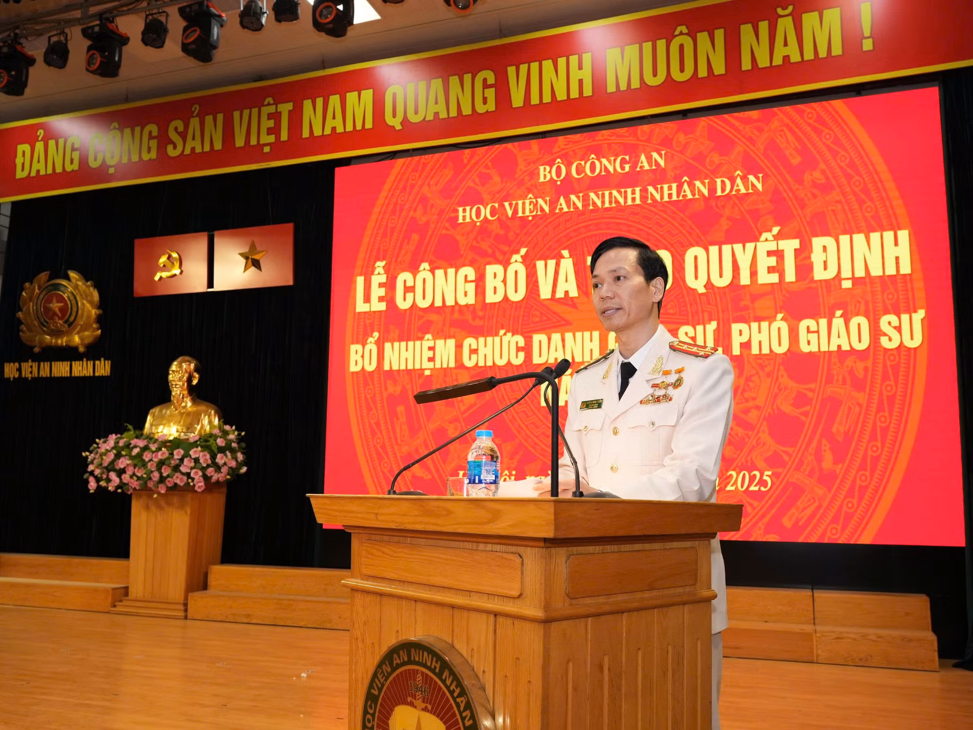 Học viện ANND trao quyết định bổ nhiệm Giáo sư, Phó Giáo sư năm 2025 -0