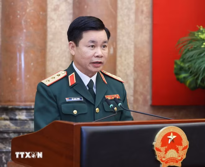 Chủ tịch nước Lương Cường chủ trì lễ trao quyết định thăng quân hàm Thượng tướng -0