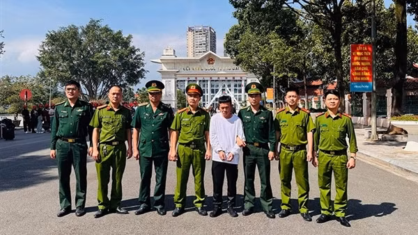 Công an Lào Cai đấu tranh quyết liệt với tội phạm mua bán người