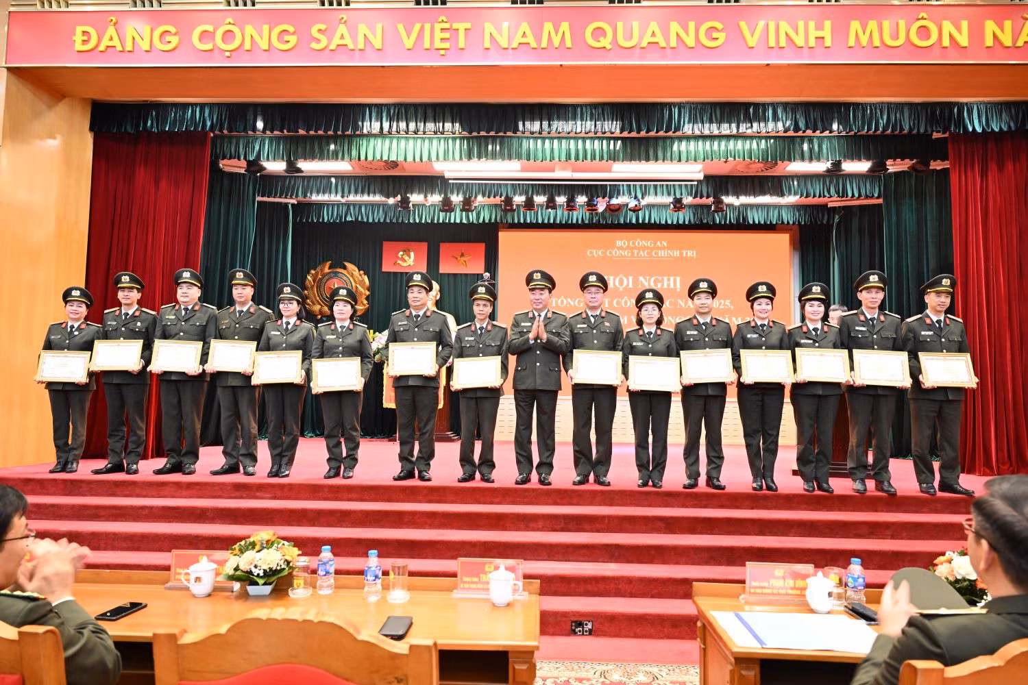 Cục Công tác chính trị thực hiện tốt công tác giáo dục chính trị tư tưởng -0