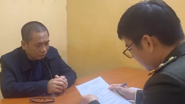 Khởi tố Hiệu trưởng Trường Cao đẳng Du lịch Hà Nội cùng đồng phạm, làm rõ dấu hiệu “xà xẻo” tiền cho sinh viên tham gia A 80