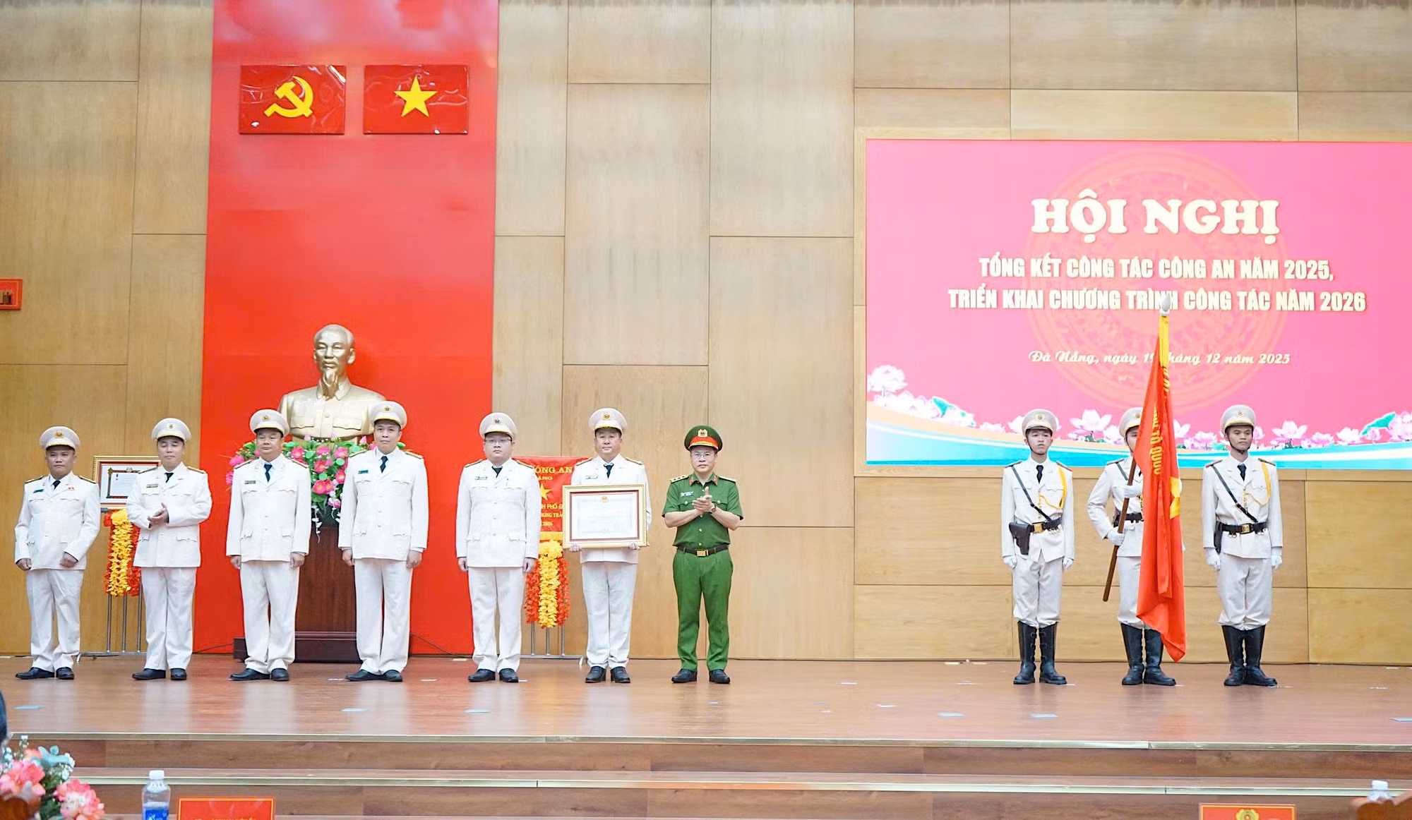Công an TP Đà Nẵng nỗ lực vượt bậc, hoàn thành xuất sắc nhiệm vụ năm 2025 -0