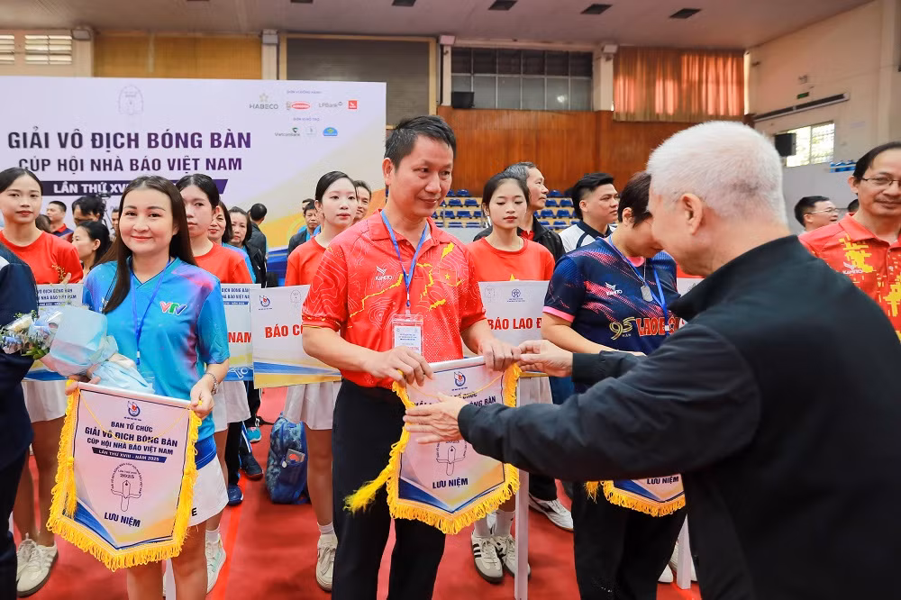 Khai mạc Giải Vô địch Bóng bàn Cúp Hội Nhà báo Việt Nam, lần thứ XVIII – năm 2025 -1