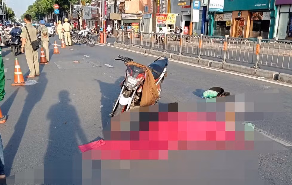 Sư cô 81 tuổi gặp nạn khi đi bộ băng qua đường -0
