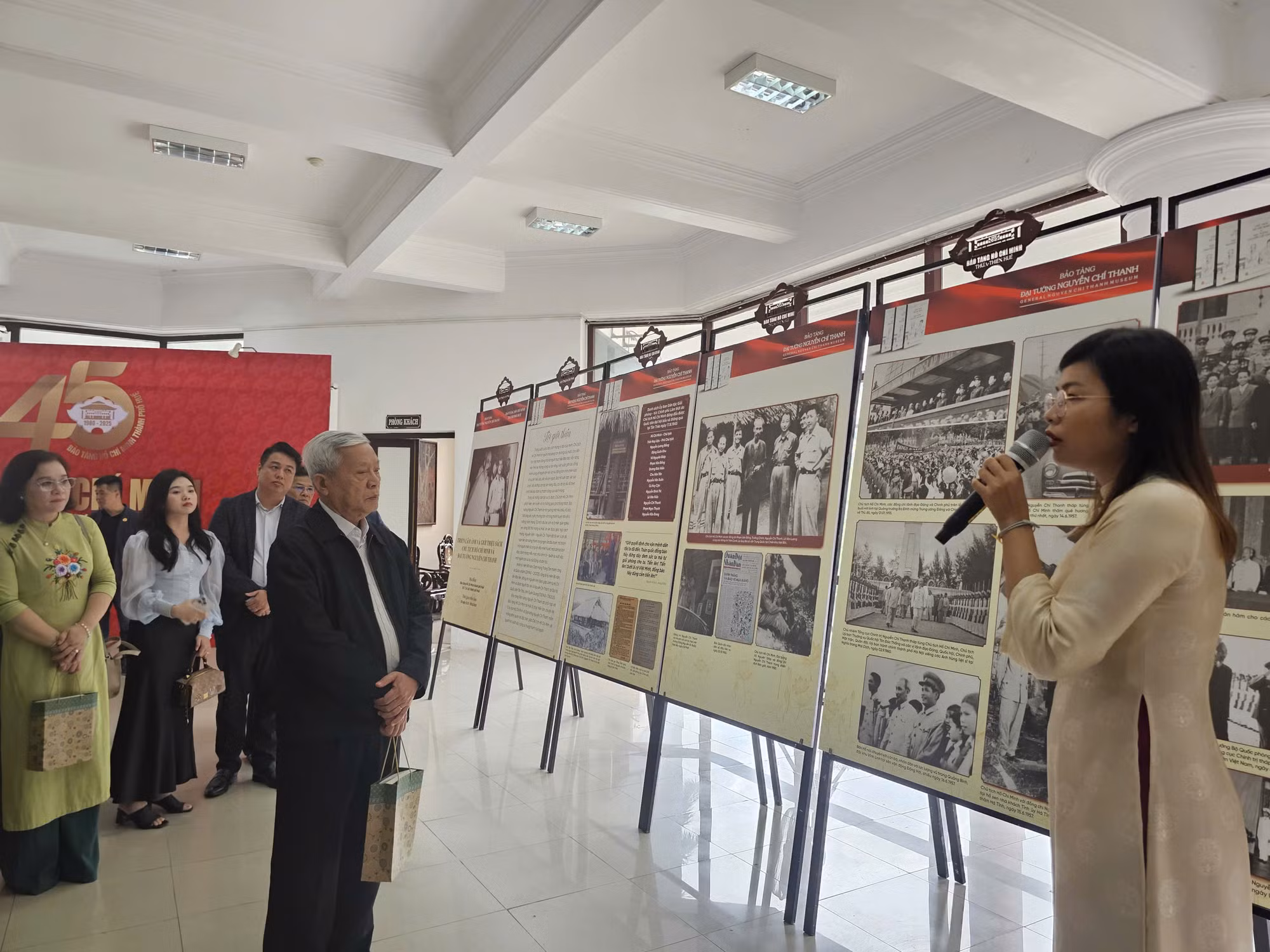 Triển lãm về mối quan hệ đặc biệt giữa Chủ tịch Hồ Chí Minh với Đại tướng Nguyễn Chí Thanh -0