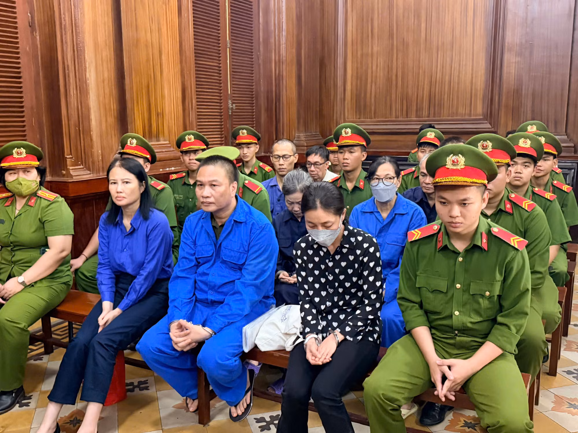 Chủ tịch Công ty AIC bị tuyên -0