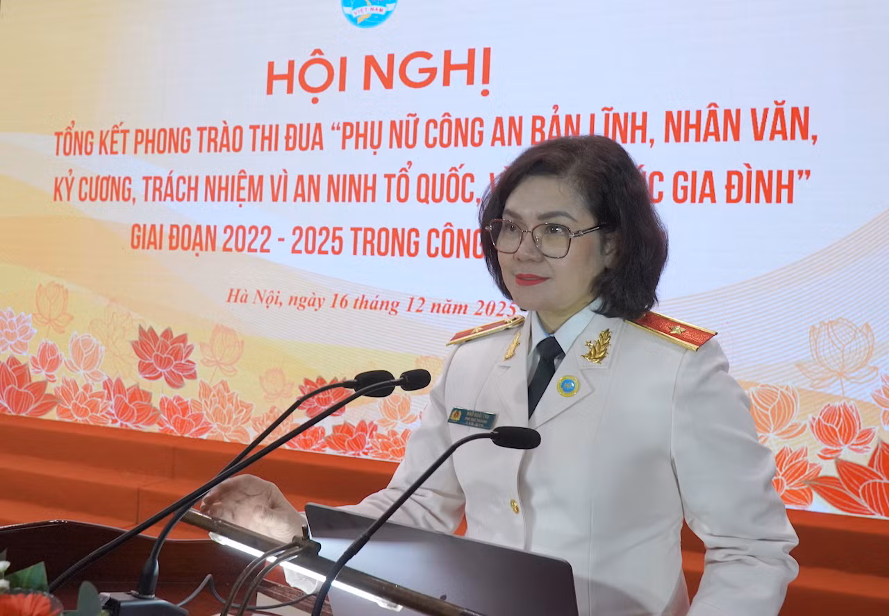 Nâng cao hiệu quả các phong trào thi đua trong Phụ nữ CAND -0