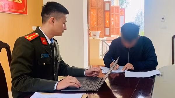 Xử phạt đối tượng lợi dụng mạng xã hội xúc phạm lực lượng Công an