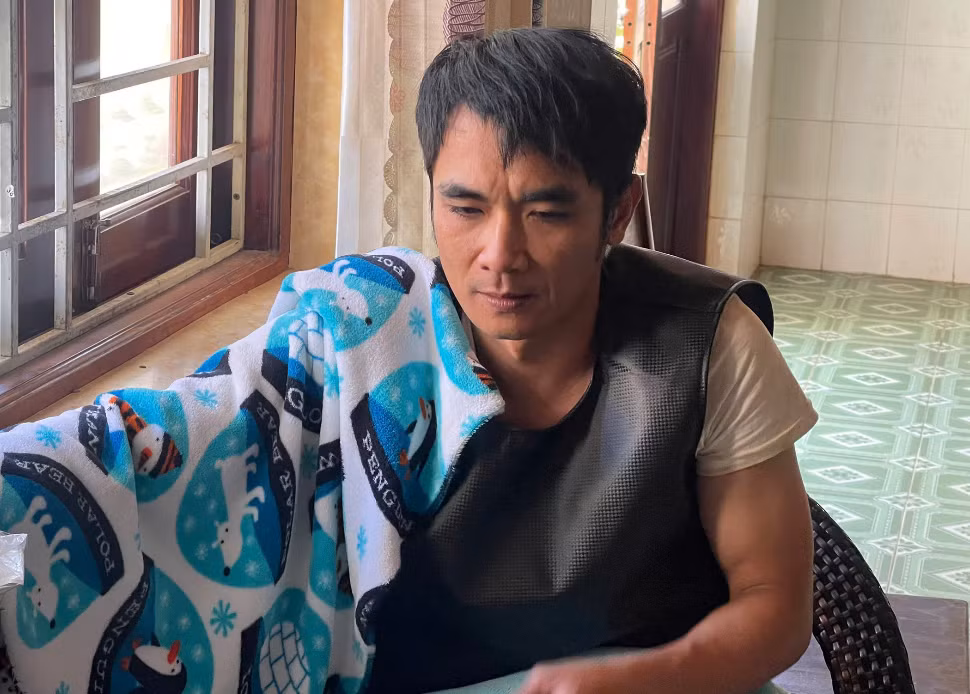 Công an tỉnh Gia Lai thăm hỏi cán bộ bị thương trong khi thực hiện nhiệm vụ -0