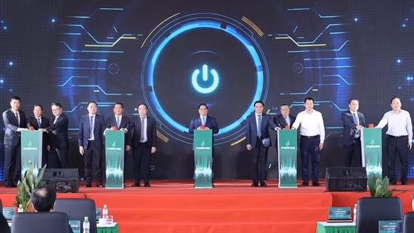 Khánh thành nhà máy điện LNG đầu tiên của Việt Nam