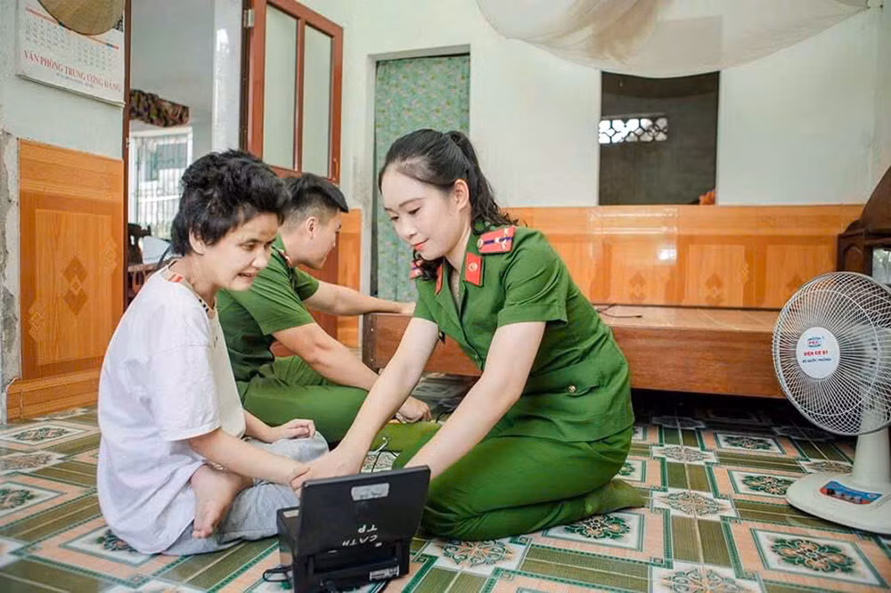 Cầu nối số lắng nghe nhân dân và kiến tạo không gian mạng an toàn -2