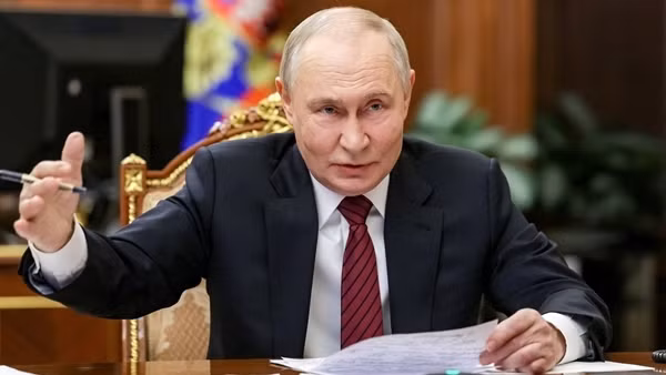 Tổng thống Putin nhận 2 triệu câu hỏi từ người Nga