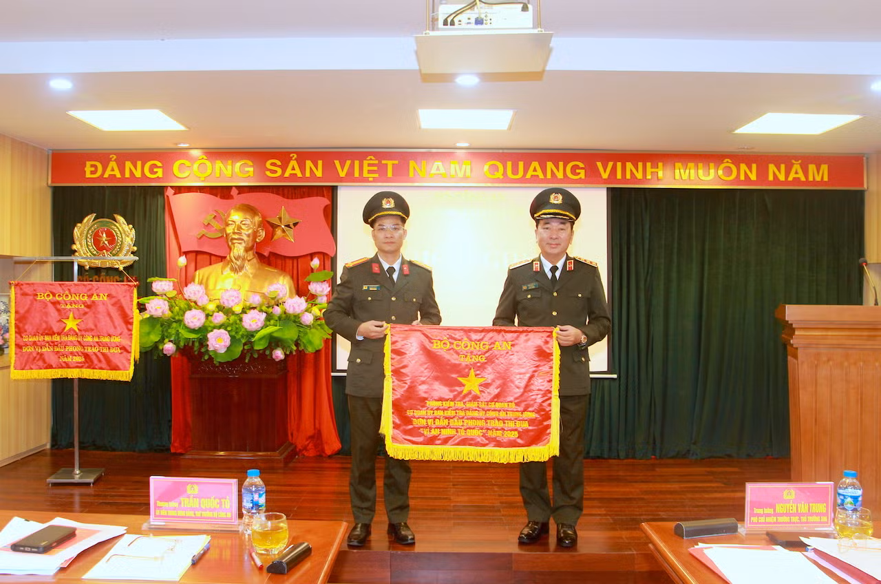 Hoàn thành nhiều nhiệm vụ lớn, đột xuất về công tác kiểm tra, giám sát trong CAND -1