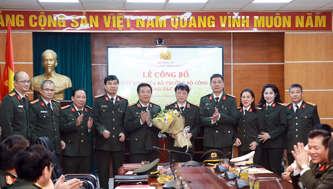 Công bố Quyết định về công tác cán bộ tại Cục Truyền thông CAND và Cục Khoa học, Chiến lược và Lịch sử Công an -0