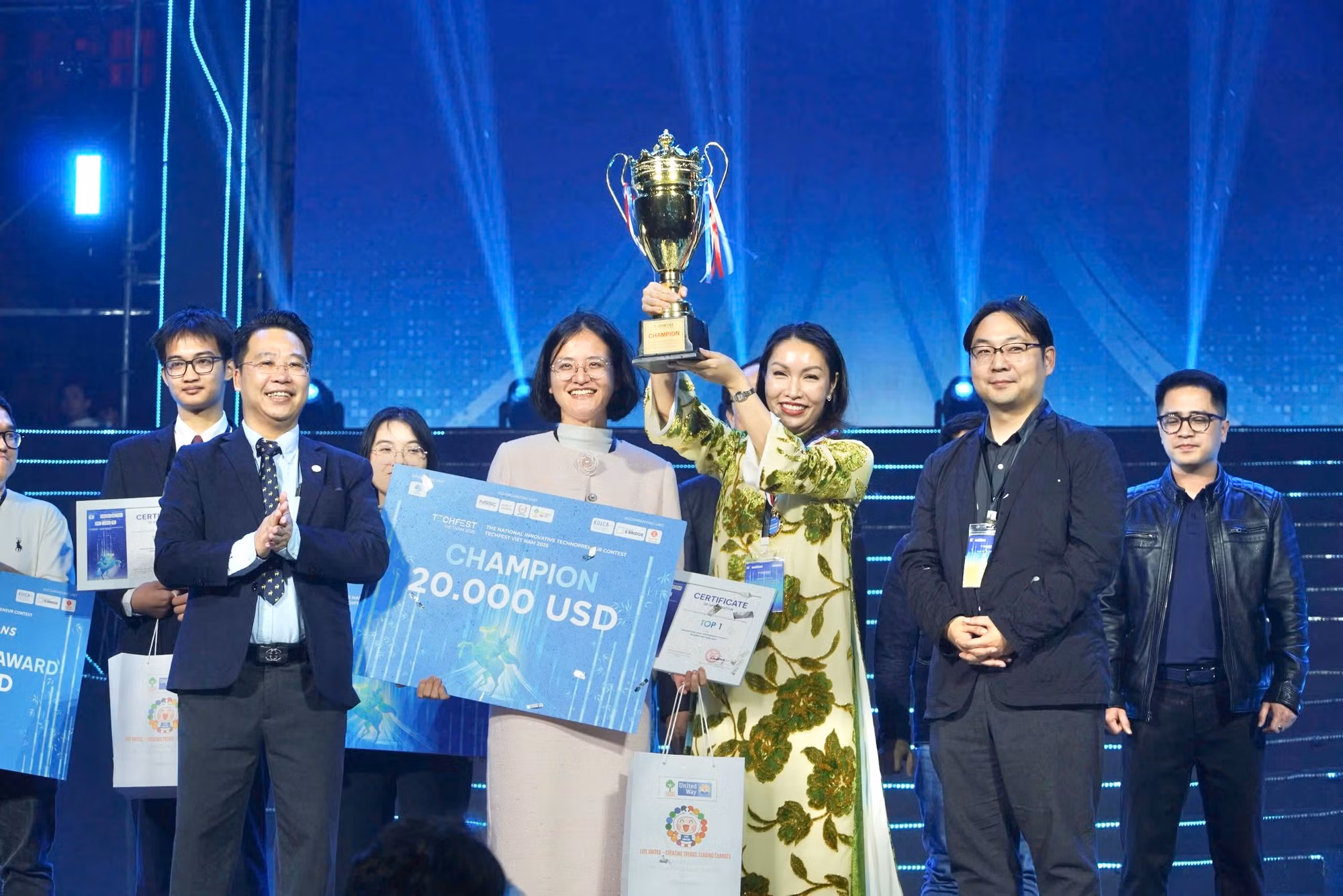 Growlab đạt giải quán quân Cuộc thi tìm kiểm tài năng khởi nghiệp đổi mới sáng tạo Quốc gia -0