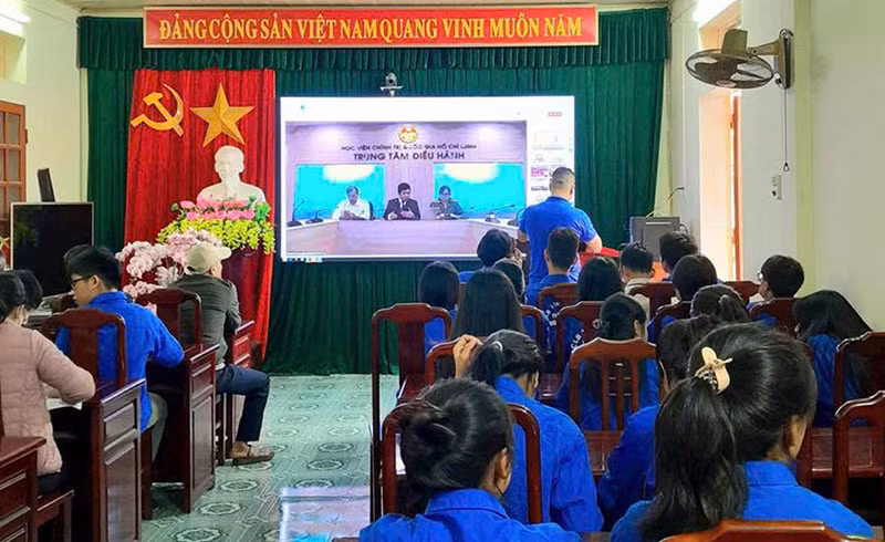 Lan tỏa, hỗ trợ người dân tiếp cận&nbsp;và sử dụng hiệu quả các nền tảng số -2
