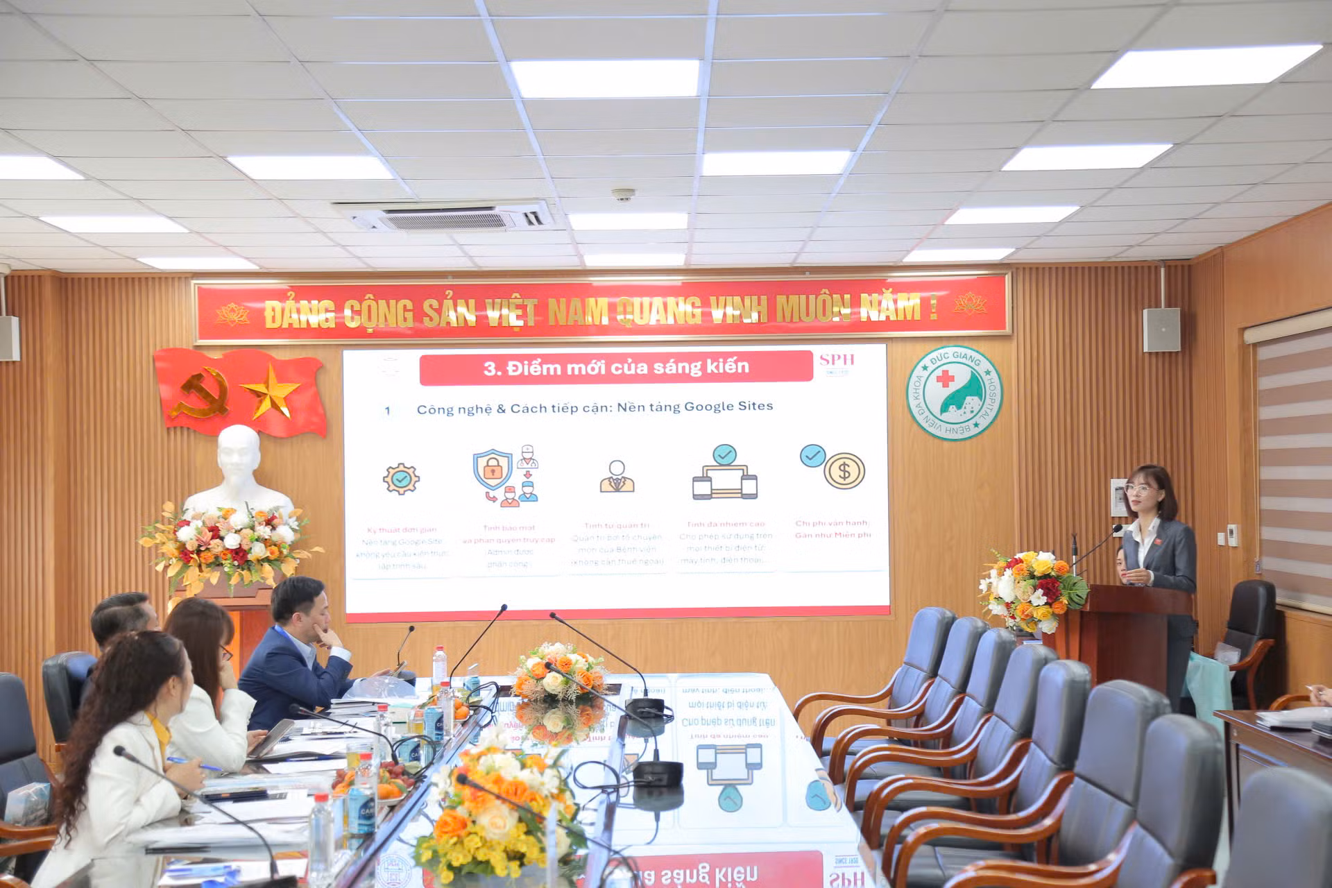 Tôn vinh những kỹ thuật sáng tạo tuổi trẻ ngành Y tế khu vực Hà Nội -0