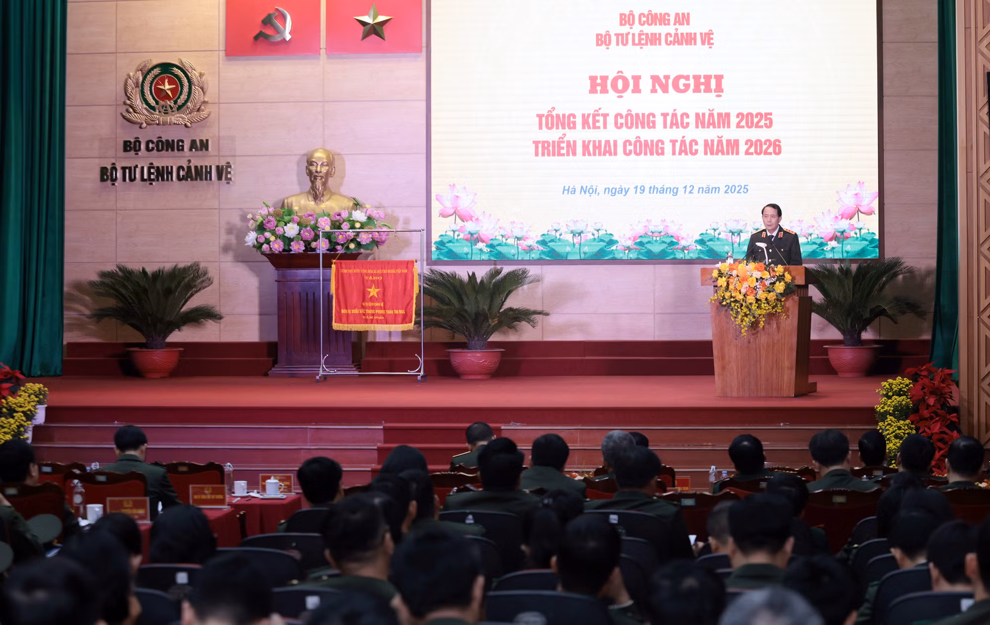 Tăng tốc hiện đại hóa lực lượng Cảnh vệ, bảo đảm thích ứng mô hình mới -0